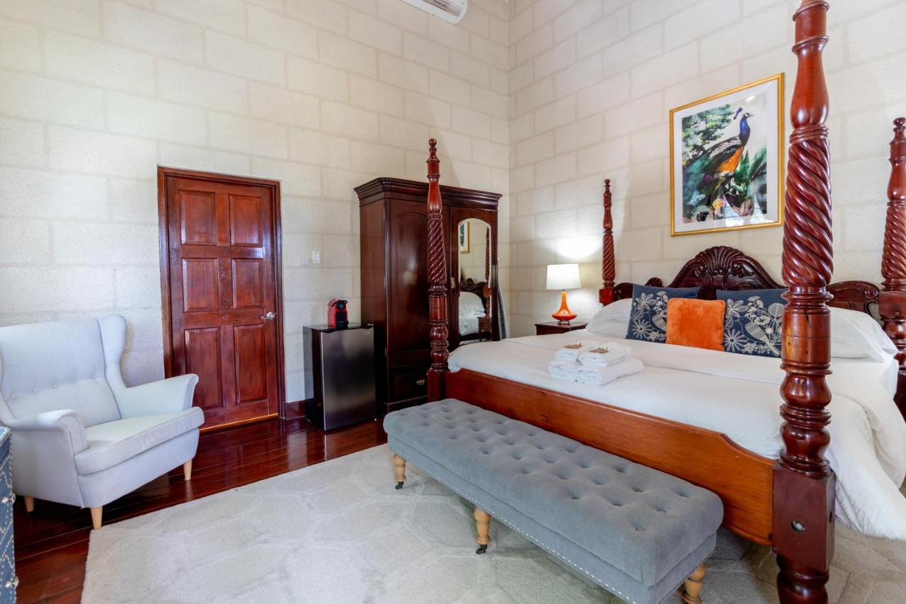 Sweetfield Manor Otel Bridgetown Dış mekan fotoğraf