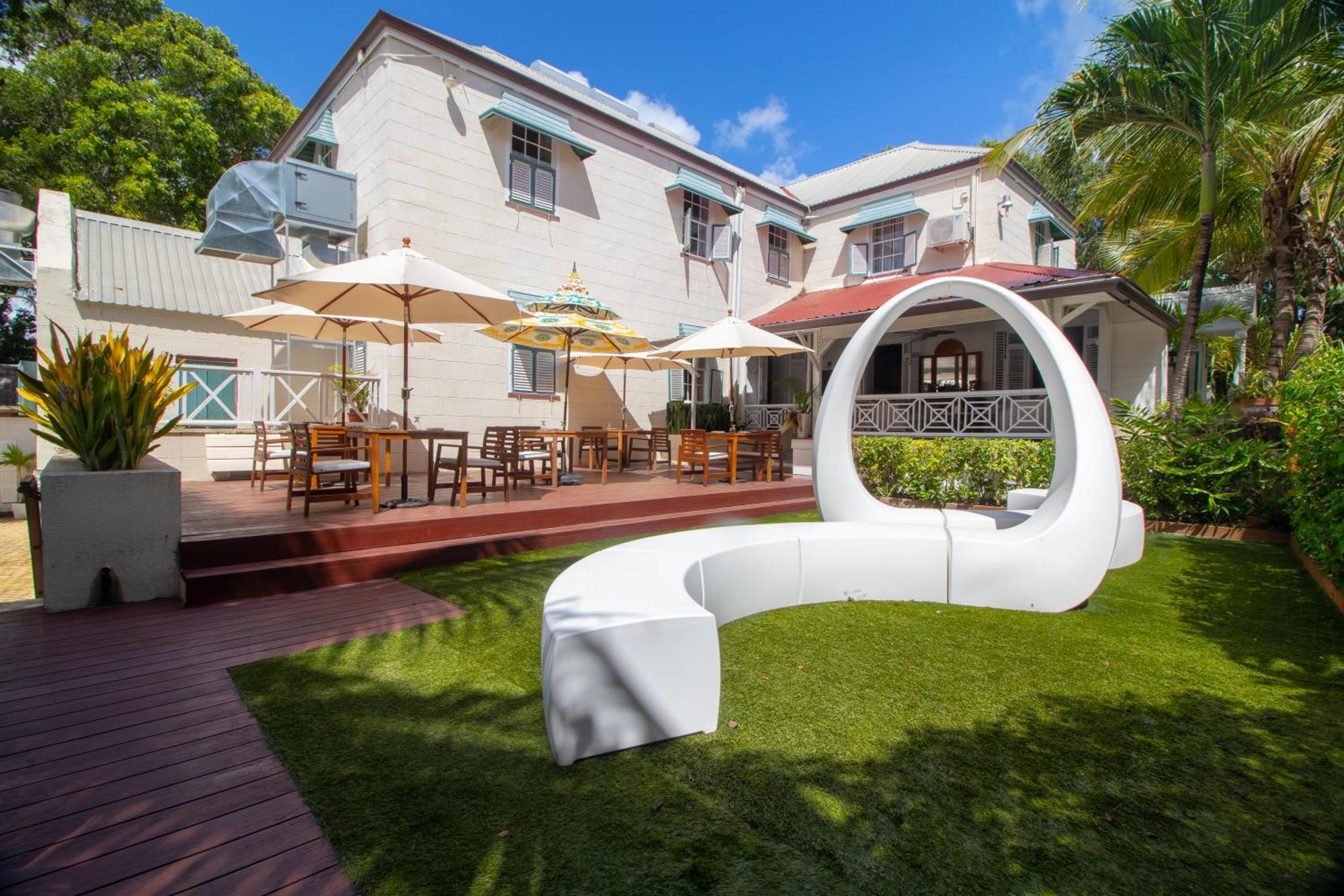 Sweetfield Manor Otel Bridgetown Dış mekan fotoğraf