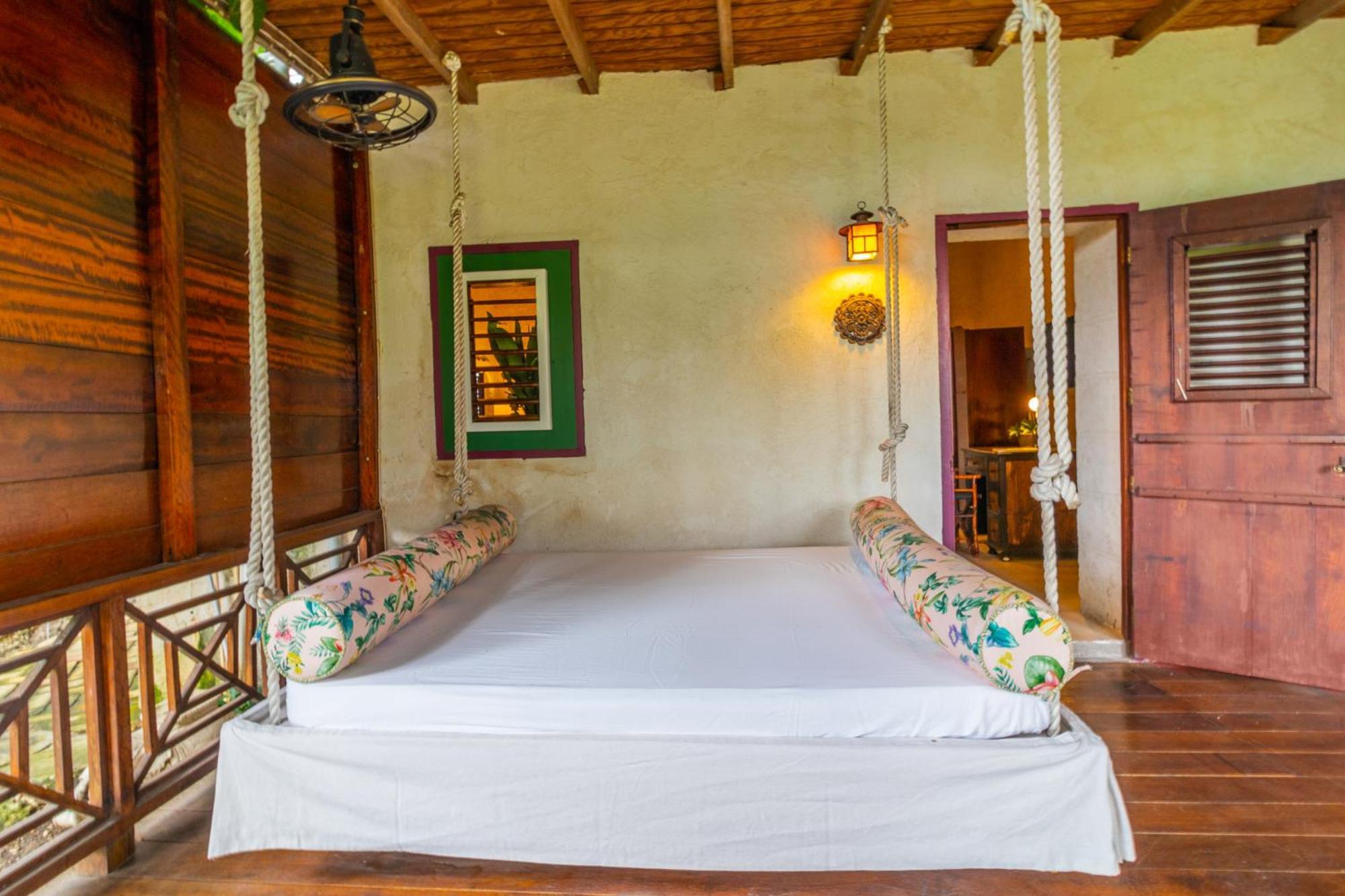 Sweetfield Manor Otel Bridgetown Dış mekan fotoğraf